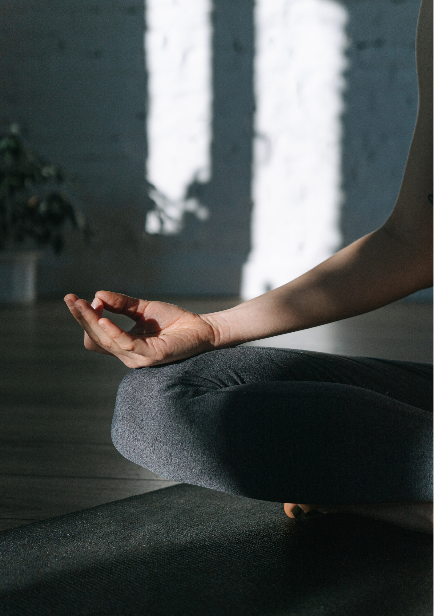 Rolig yoga- og bevegelighetstrening hos SIX